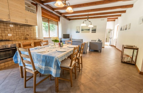 Sori Apartment | Relaxing Apartment with Pool and Garden in Sori, Liguria