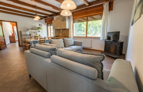 Sori Apartment | Relaxing Apartment with Pool and Garden in Sori, Liguria