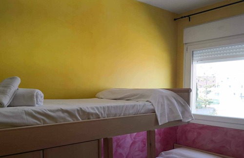 Cubelles Apartment | Apartment with pool on the seafront