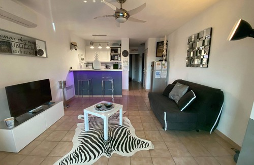 Port Grimaud Apartment | Inviting Apartment with Pool in Port Grimaud, Côte d'Azur