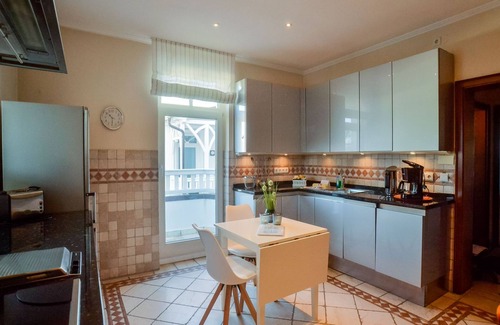 Binz Apartment | Seaside Escape: 1-Bedroom Apartment with Balcony