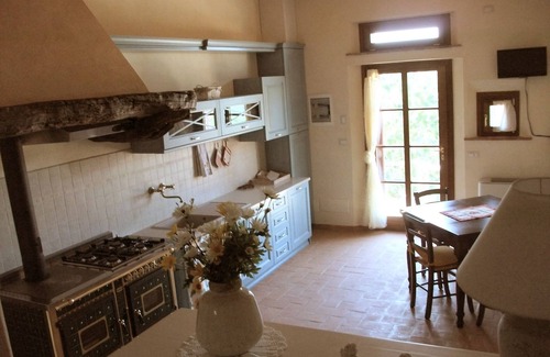 Gambassi Terme Apartment | Tranquil Apartment with Pool & Terrace near San Gimignano