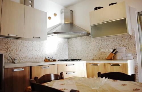 Seccheto Apartment | Scenic Apartment with Ocean View - Seccheto Mare