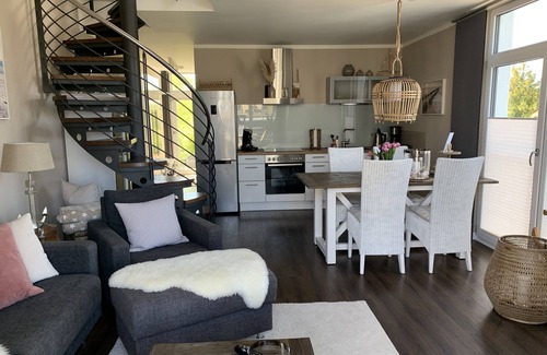 Haffkrug Apartment | Seaside Retreat: 10/10 Rated Apartment by the Beach