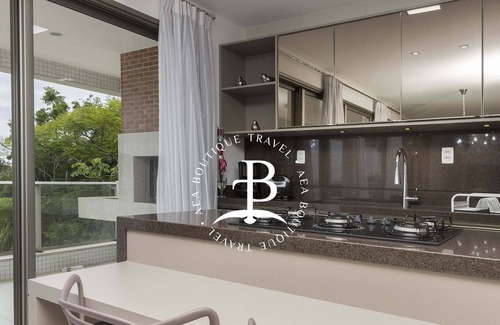 Centro Apartment | Apartment with sea view and pool! firecrackers center