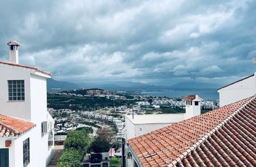 Puerto de la Duquesa Apartment | Seaside Retreat with Pool and Spa in a Serene Locale