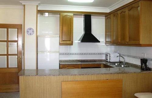 Benicarlo Apartment | Cozy Apartment with Ocean View and Beach Access