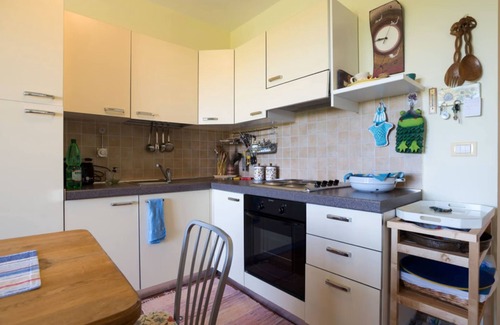 Gedici Apartment | Relax in a Sea View Apartment with Pool and Tennis Court