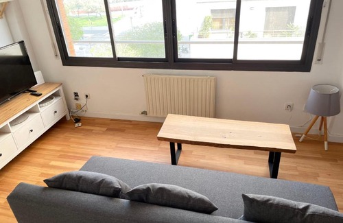 Diagonal Mar i el Front Maritim del Poblenou Apartment | Oceanfront Apartment with Scenic Views by Mar Bella Beach