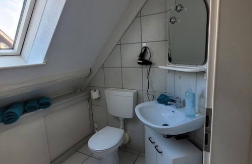 Mellrichstadt Apartment | Cozy Apartment with Ocean View and Family-Friendly Amenities