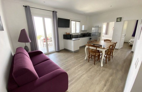 Pietrosella Apartment | Idyllic Apartment with Ocean View Near Porticcio Beach