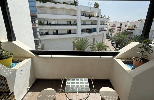 Agadir City Center Apartment | Coastal Retreat: Beach Pool Apartment with Oceanfront Views