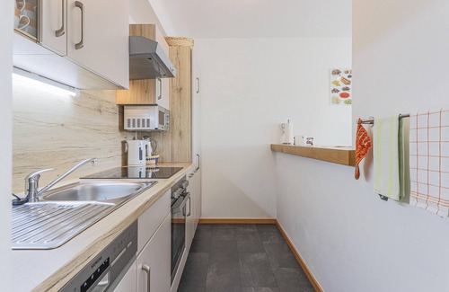 Mittersill Apartment | Cozy Apartment with Terrace, Steps from Ski Lift