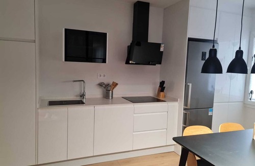 Gijon City Centre House | Cozy Apartment with Terrace & Parking Steps from the Beach