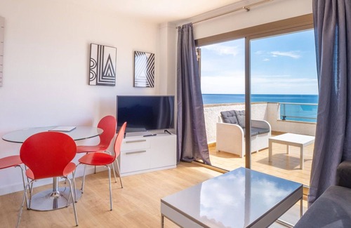 S'illot Apartment | Apartment with terrace by the beach with sea viewh - Antic 302