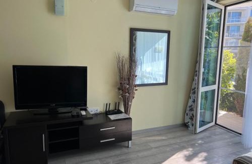Sarafovo Apartment | Relaxing Apartment with Terrace in Premier Spa Complex