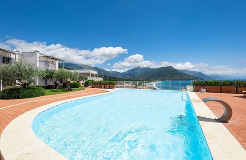 Villammare Apartment | Cozy Apartment with Terrace Steps from the Beach