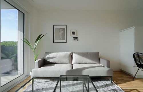 Favoriten Apartment | Relaxing Apartment with Terrace Near Metro & Spa Access