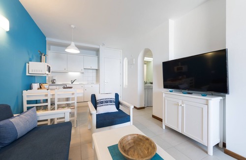 Taurito Apartment | Oceanfront Apartment with Terrace & 9.8 Guest Rating
