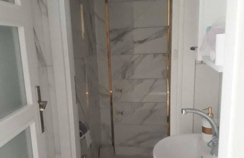 Melikgazi Apartment | Charming Apartment with Terrace Near Historic Mimsin