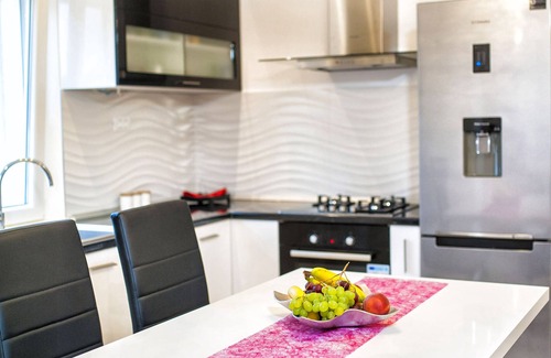 Dubrovnik Apartment | Scenic Apartment Overlooking Old Town and Lokrum Island