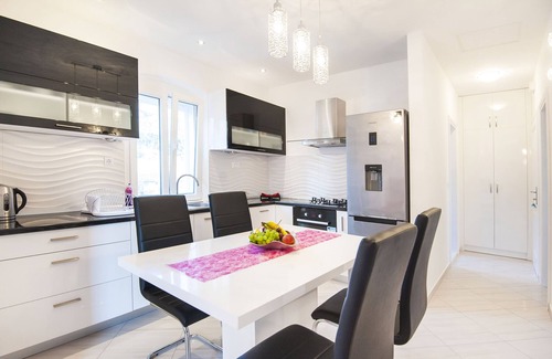 Dubrovnik Apartment | Scenic Apartment Overlooking Old Town and Lokrum Island