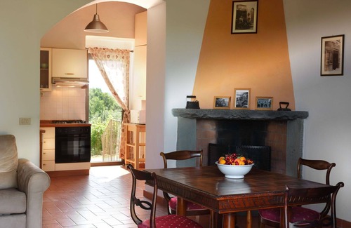 San Casciano in Val di Pesa Apartment | Pet-Friendly Apartment with Pool & Panoramic Views Near Greve