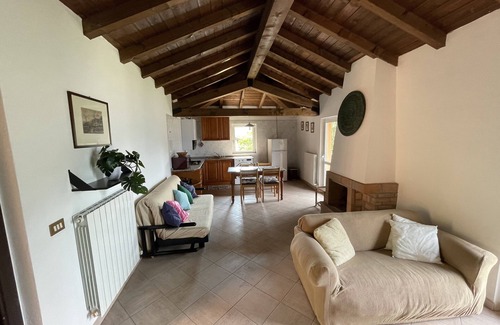 Sulzano Apartment | Lake View Apartment: Family-Friendly & Pet Friendly Stay