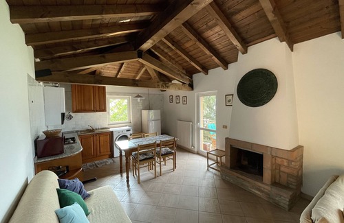 Sulzano Apartment | Lake View Apartment: Family-Friendly & Pet Friendly Stay