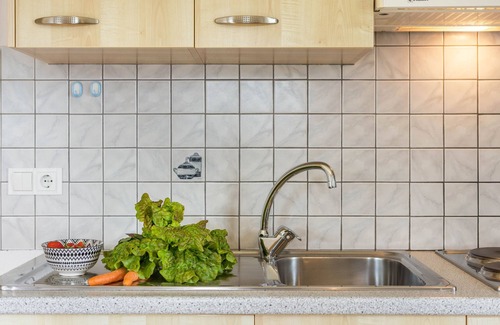 Feldthurns Apartment | Views & Comfort at Woehrmannhof Spinnrad with Garden Access