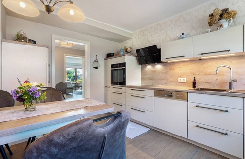 Zwenkau Apartment | Apartment 'Wohnen Am See Bei Heike Und Jens' with Wi-Fi