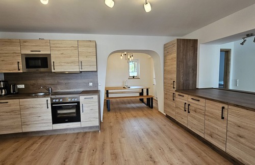 Pielenhofen Apartment | Spacious Apartment 'Wohnung-nummer-4' Ideal for Families