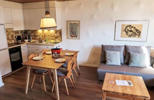 Schluein Apartment | Cozy Apartment Muotta Sulegl: Pet & Child Friendly Stays