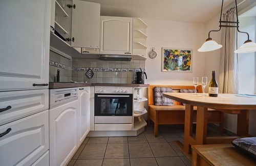 Suddorf Apartment | Seaside Comfort at Apartment Wohnung Südwind with Breakfast