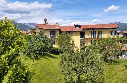 Germignaga Apartment | Family-Friendly Stay at Apartment Giardino del Bosso-2