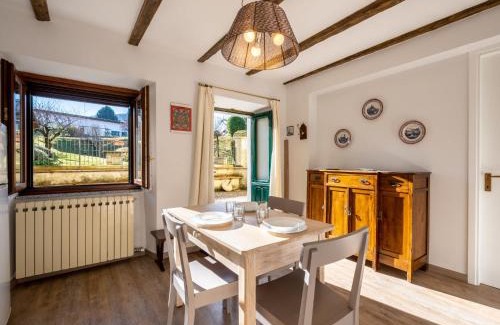Germignaga Apartment | Family-Friendly Stay at Apartment Giardino del Bosso-2