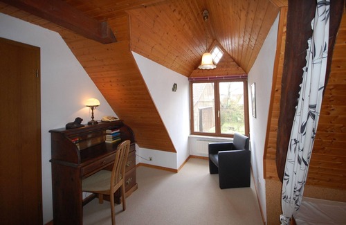 Reinsehlen Apartment | Ocean View Retreat at Apartment Wulfshof - Family Friendly