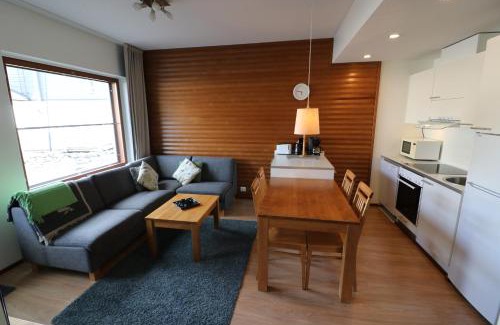 Yllas Apartment | Cozy Apartment Ylläs Ski Chalets with Hot Tub & Breakfast