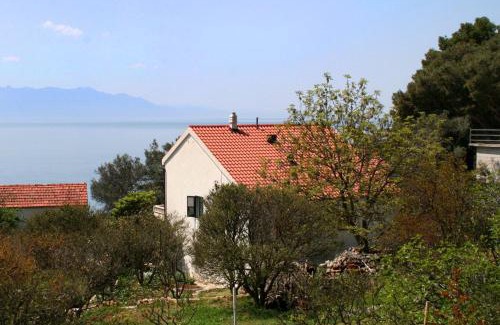 Gradac Apartment | Oceanfront Apartment Zaostrog with Pet-Friendly Amenities