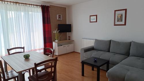 Rukavac Apartment | Pet & Child Friendly Apartment Zdenka - 10/10 Guest Rated