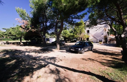 Vlasici Apartment | Beachside Apartment Zdrave with Pool and Ocean Views