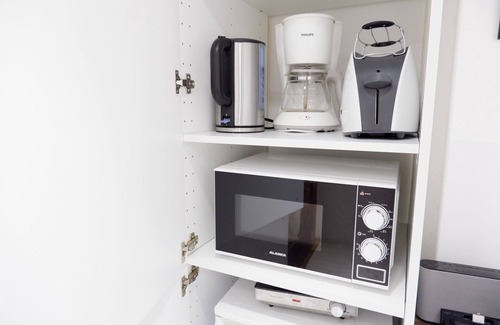 Tuebingen Apartment | Stylish Apartment Zentral with Breakfast & Family Amenities