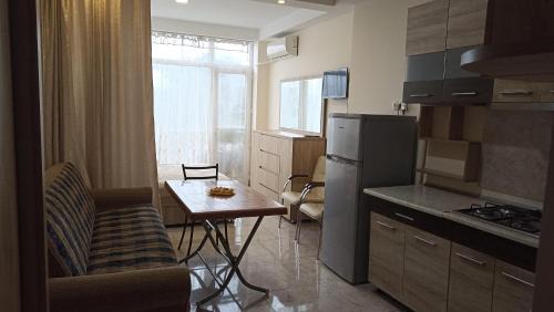 Magnetiti Apartment | Oceanfront Apartment Zhemchuzhina Ureki - Rated 10/10