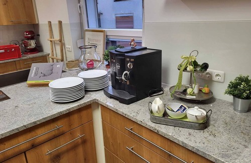 Hessisch Lichtenau Apartment | Cozy Apartment 'Zur Wurschtekammer' with Terrace & Wi-Fi