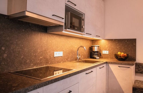 Lutago Apartment | Scenic Apartment 'Zum Sonnentor - Larix' with Balcony & Wi-Fi
