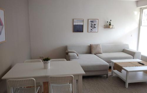 Luegde Apartment | Guest Rated: Apartment24 - Pet Friendly Getaway Awaits
