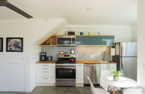 South Park Apartment | Discover Apartment54: Pet & Child-Friendly Retreat