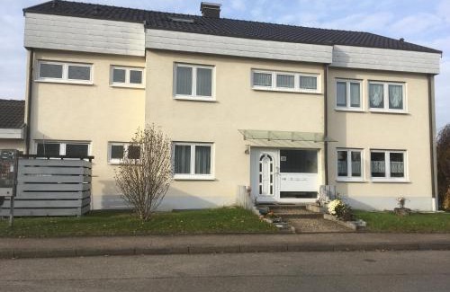 Riederich Apartment | Family-Friendly Stay at ApartmentBuyMetzingen - Rated 9/10