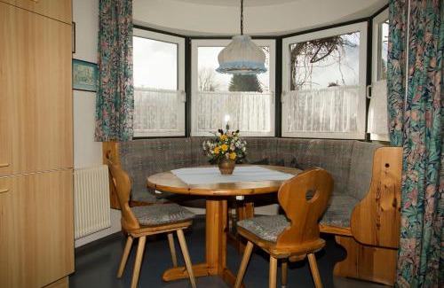 Kotschach-Mauthen Apartment | Stellar Apartmenthaus Berdnik: Pet-Friendly & Family Ready