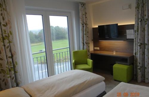 Neuhof Apartment | Pet-Friendly Retreat at Apartmenthaus Vogel with Great Reviews